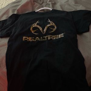 Realtree Camo Deer Skull Logo T-Shirt